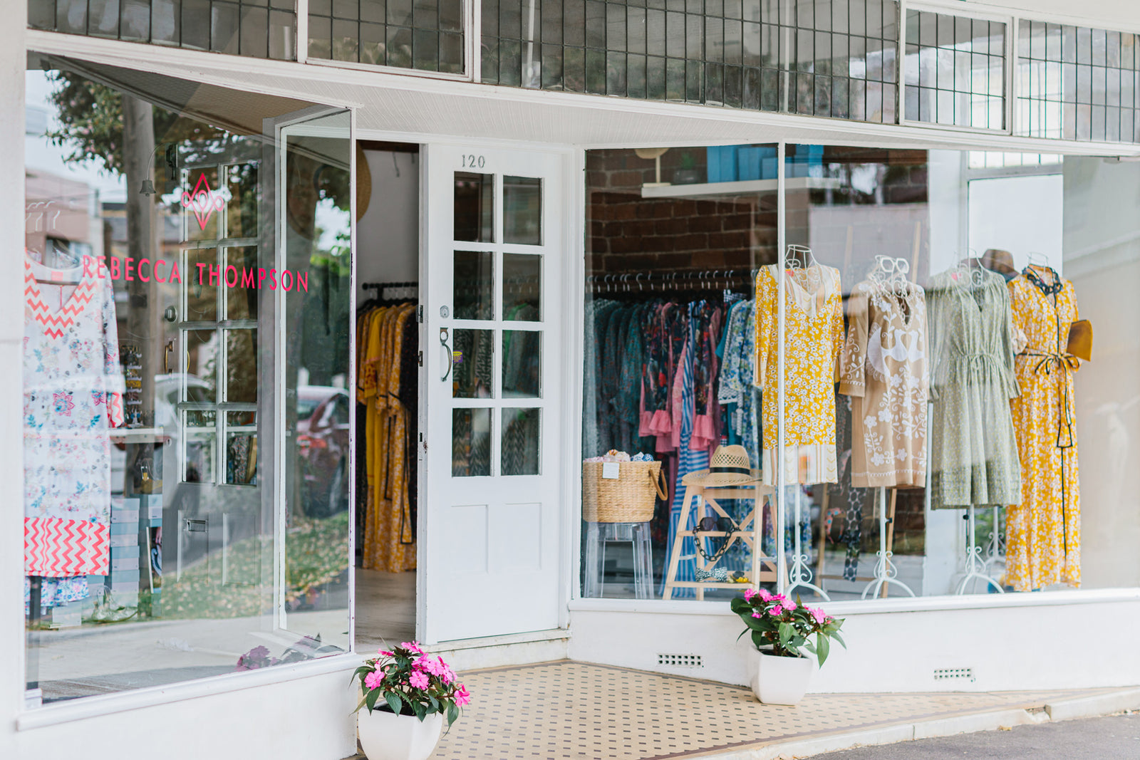 Rebecca Thompson - emboding a relaxed boho glamour recognisable in any corner of the globe